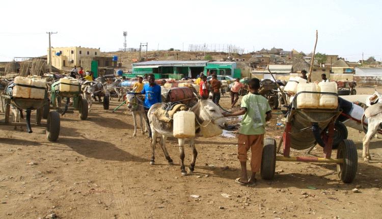 
الحرب تقطع الطرق بين الولايات السودانية..